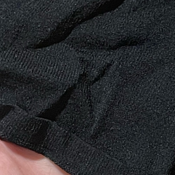 Ann Klein sleeves upscale black blouse. Lovely material is hard to picture! - Picture 2 of 5